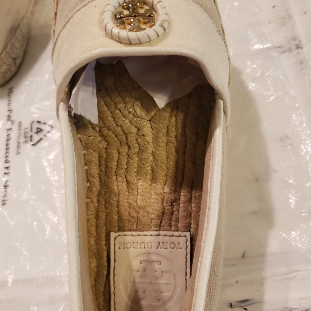 Tory Burch Logo Espadrilles 214 - Picture 12 of 15